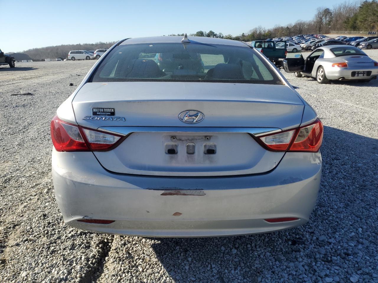 2011 HYUNDAI SONATA GLS - Image 6