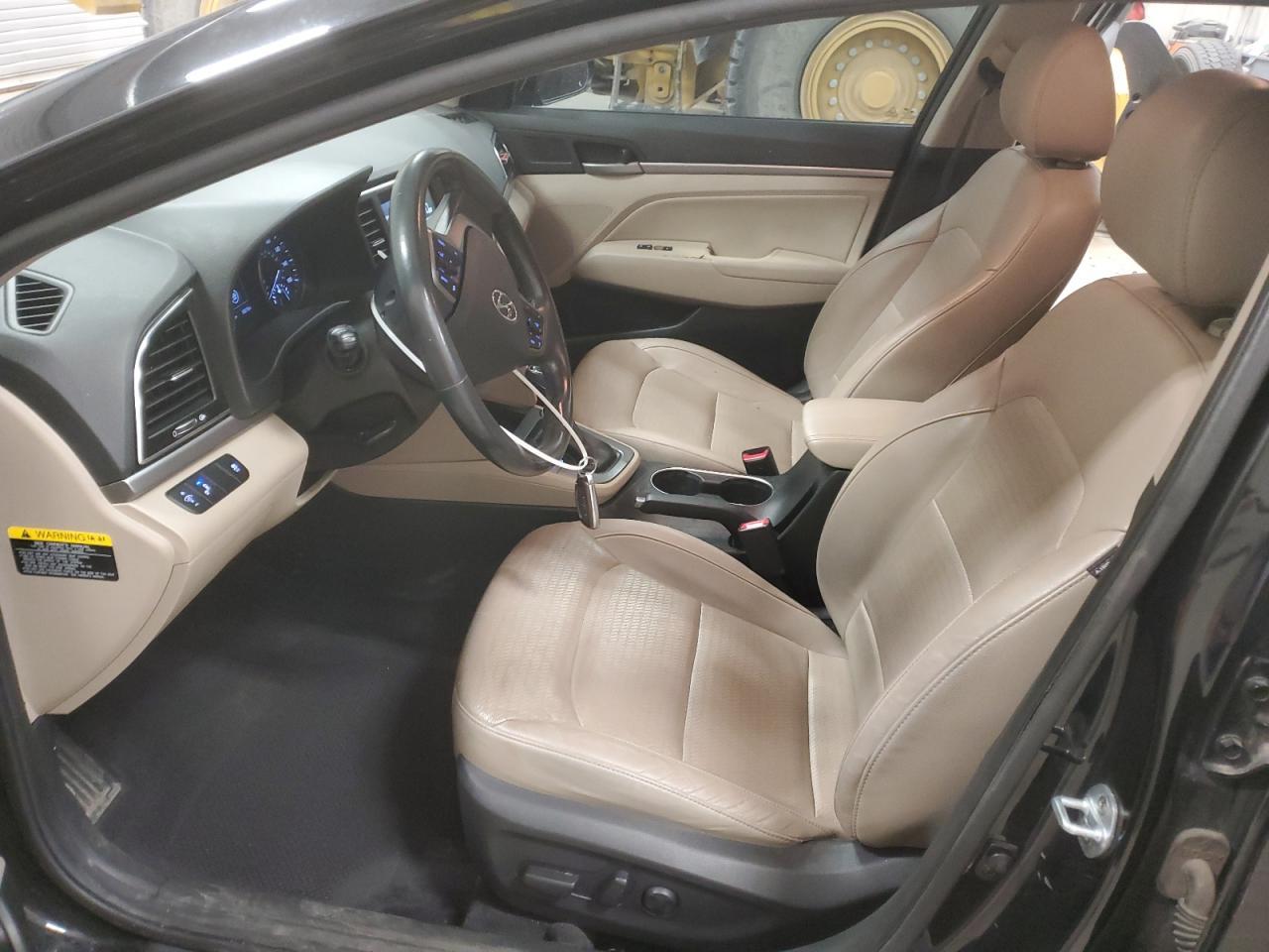 2017 HYUNDAI ELANTRA SE - Фото 7