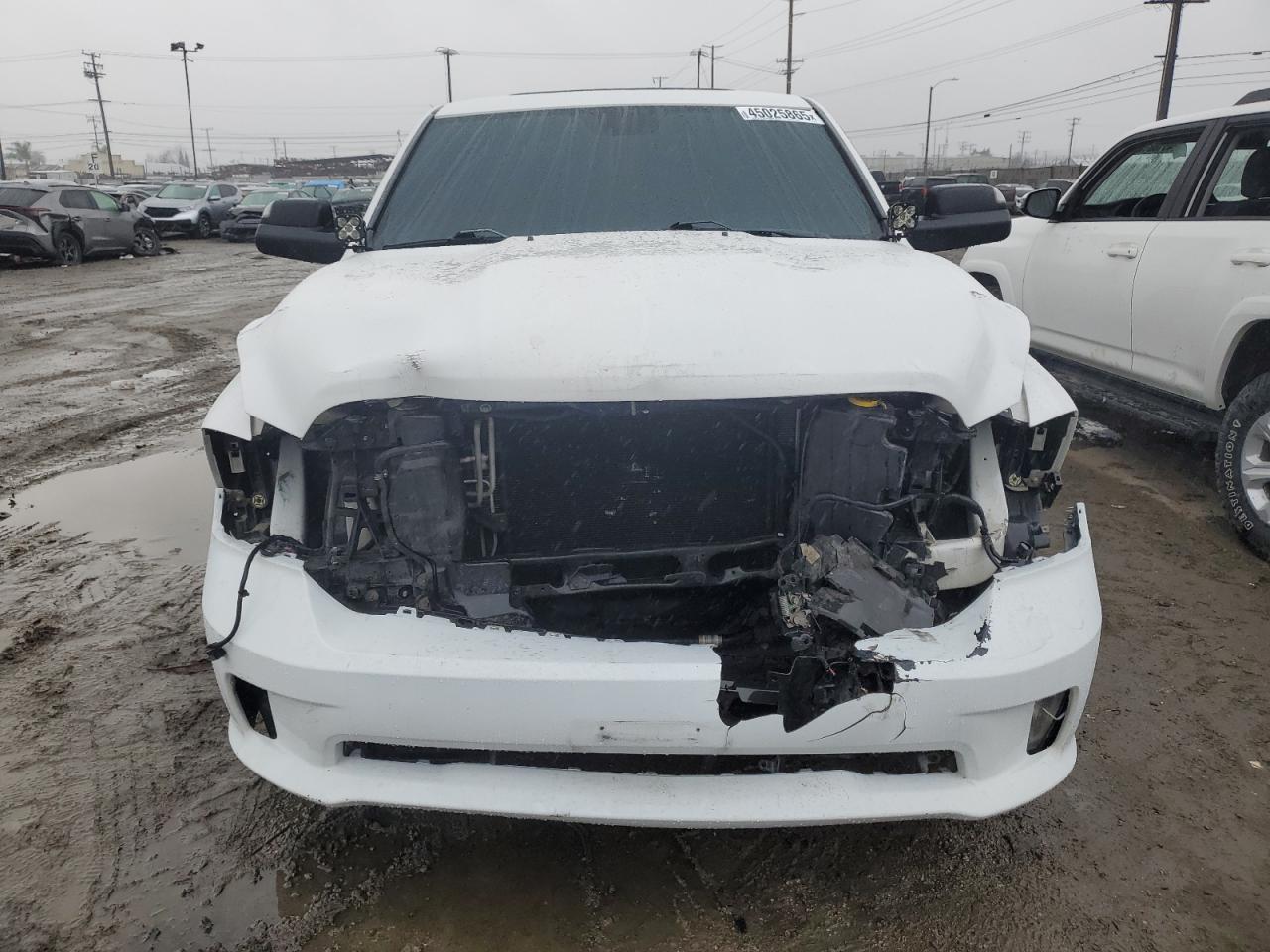 2017 RAM 1500 ST - Фото 5