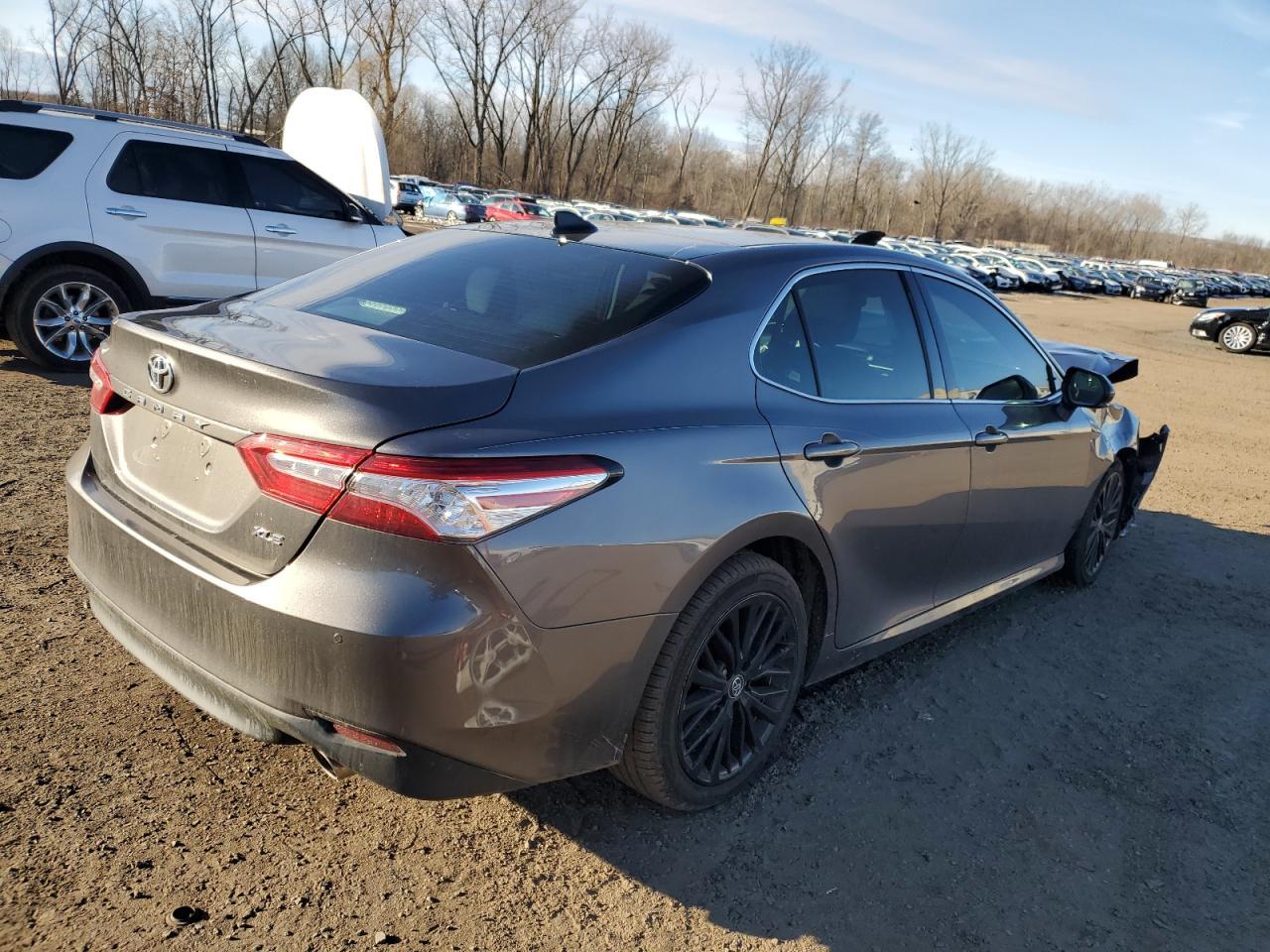 2019 TOYOTA CAMRY XSE - Image 3