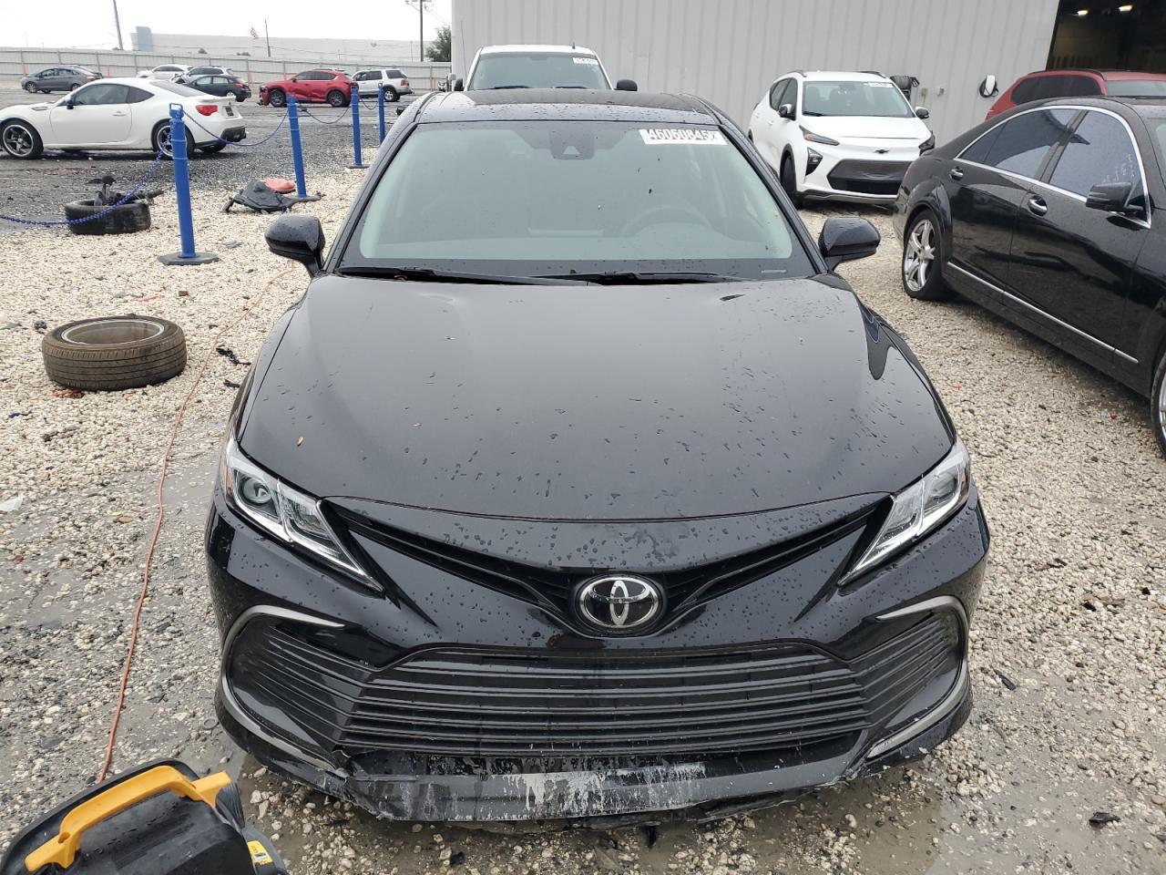 2024 TOYOTA CAMRY LE - Фото 5