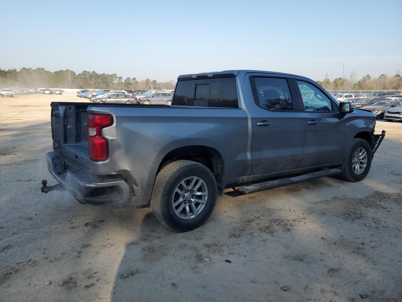 2019 CHEVROLET SILVERADO - Image 3