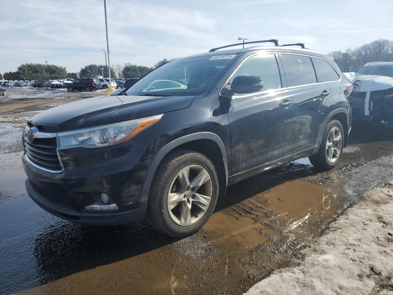 2015 TOYOTA HIGHLANDER
