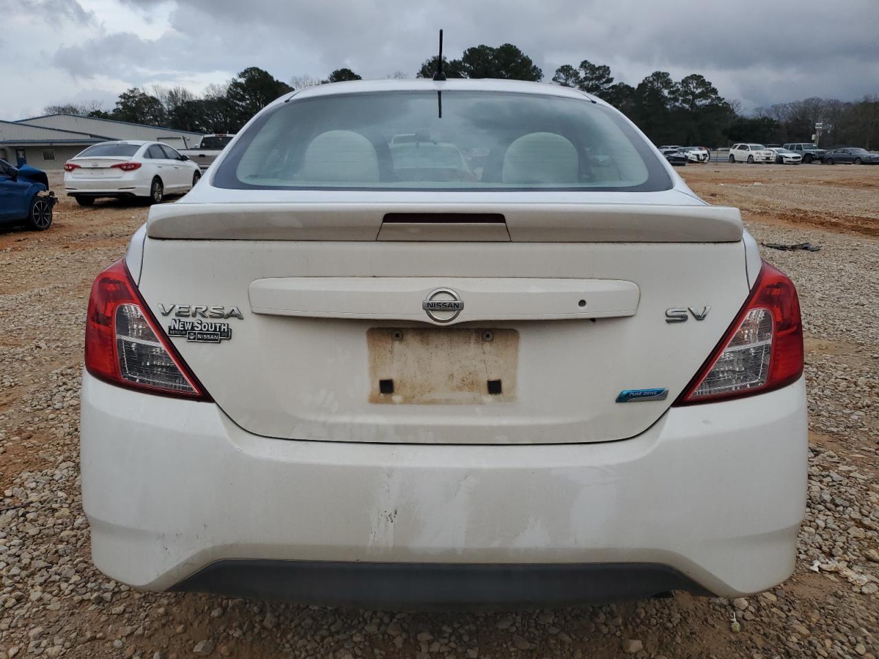 2016 NISSAN VERSA S - Фото 6