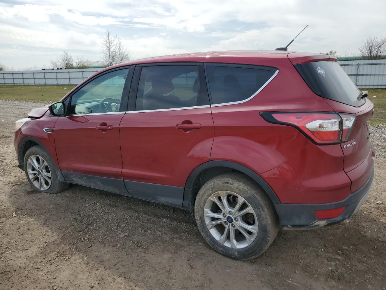 2017 FORD ESCAPE SE - Фото 2