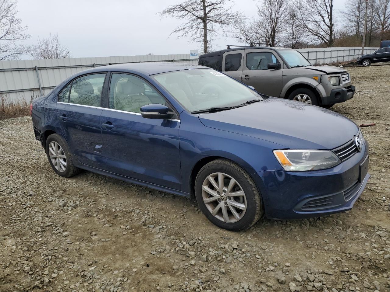 2014 VOLKSWAGEN JETTA SE - Image 4