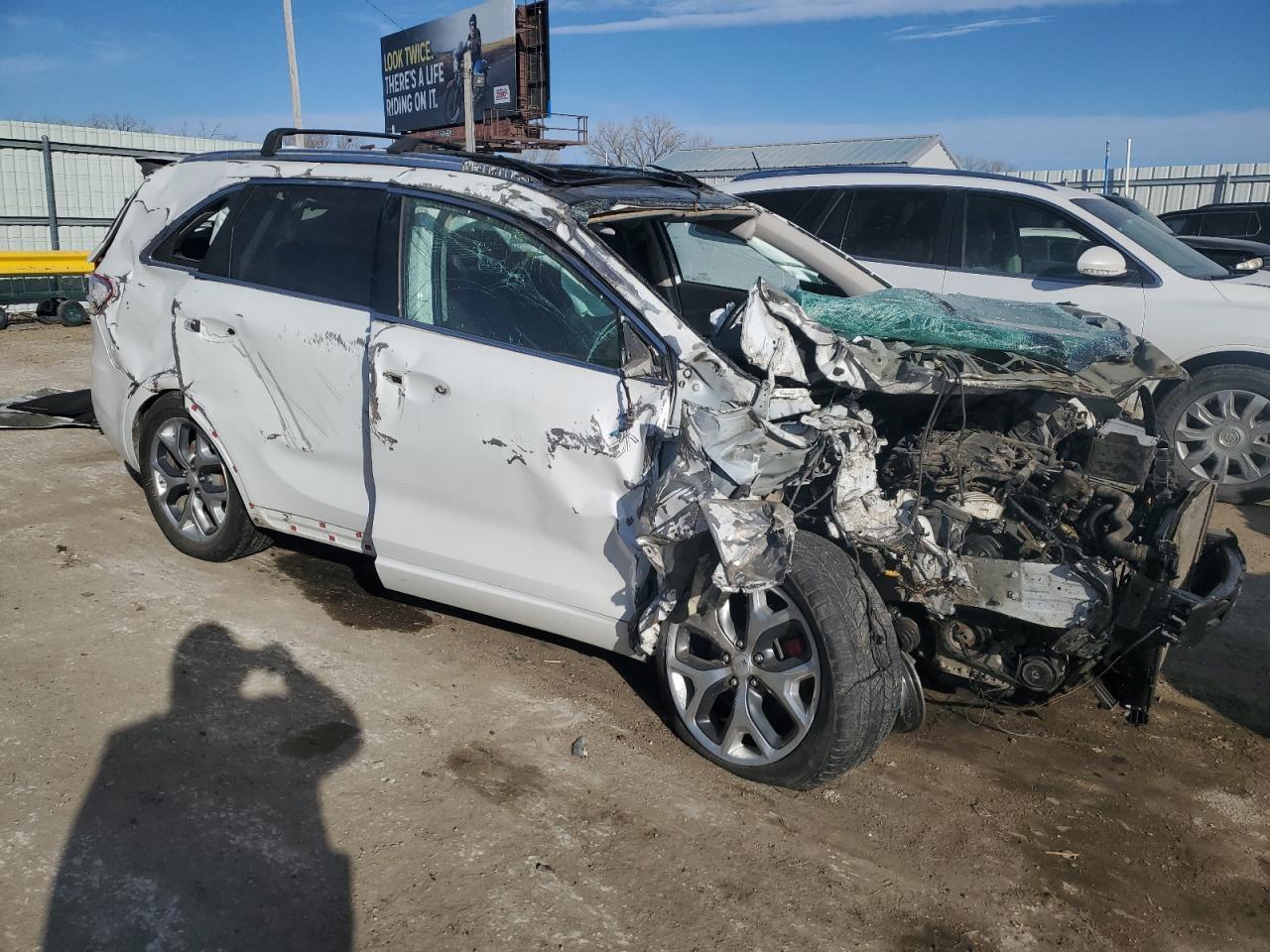 2016 KIA SORENTO SX - Image 4