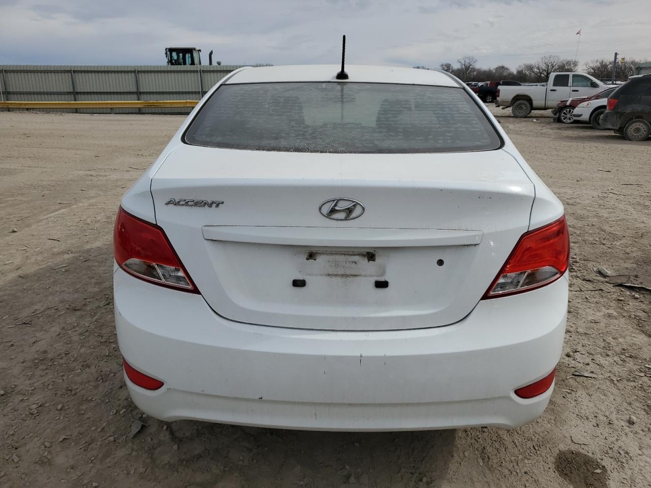 2016 HYUNDAI ACCENT SE - Фото 6