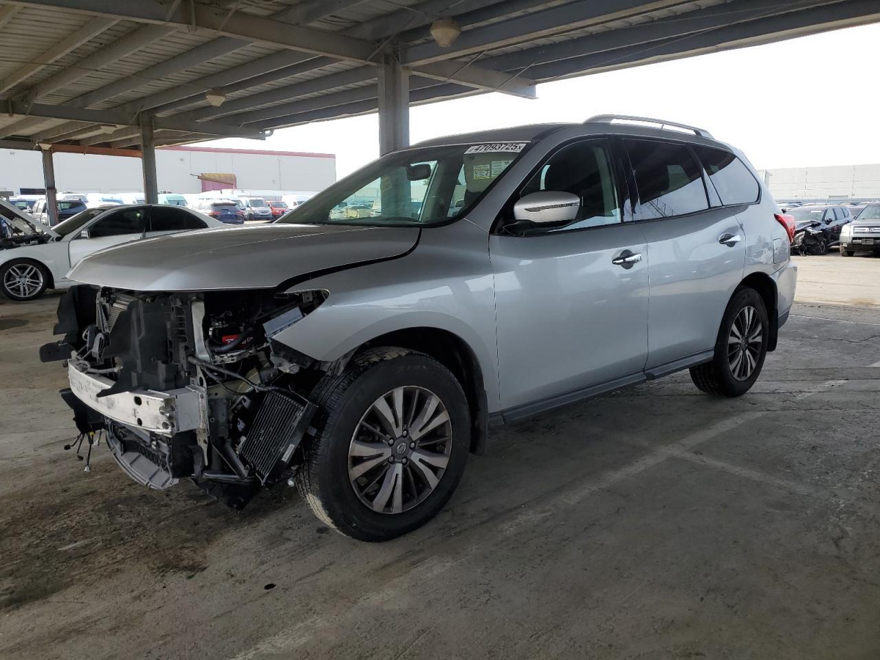 2017 NISSAN PATHFINDER