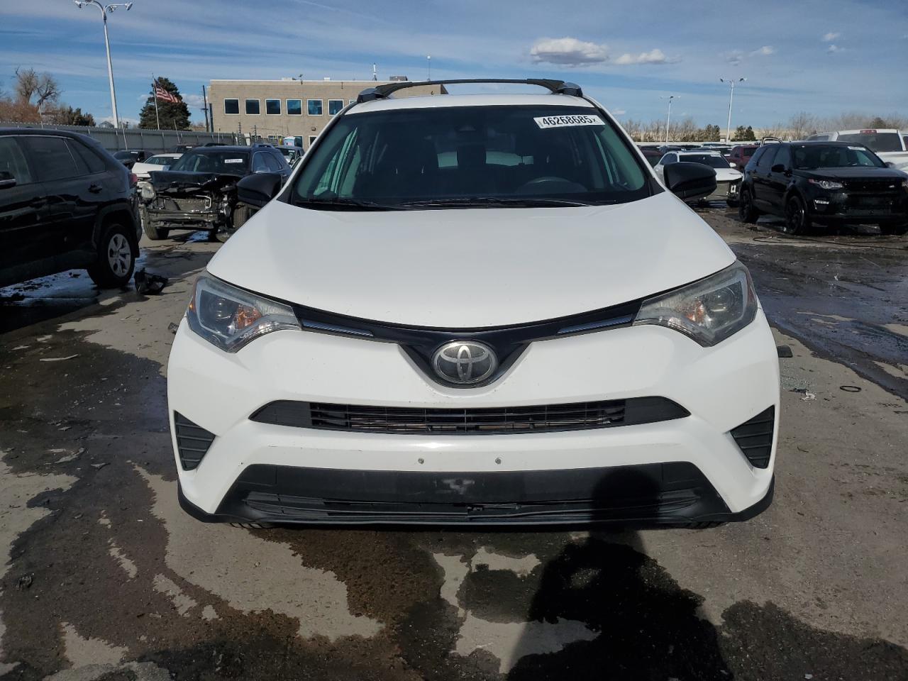 2018 TOYOTA RAV4 LE - Image 5