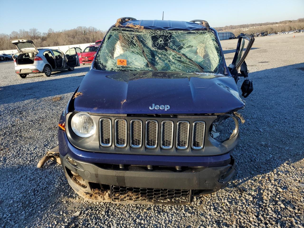 2017 JEEP RENEGADE L - Image 5