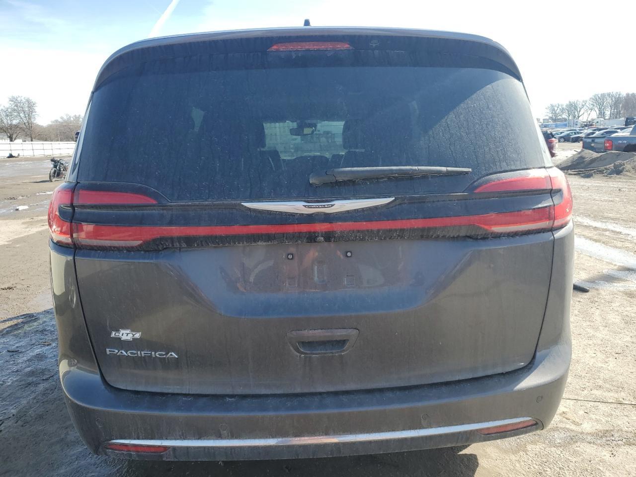 2022 CHRYSLER PACIFICA T - Image 6
