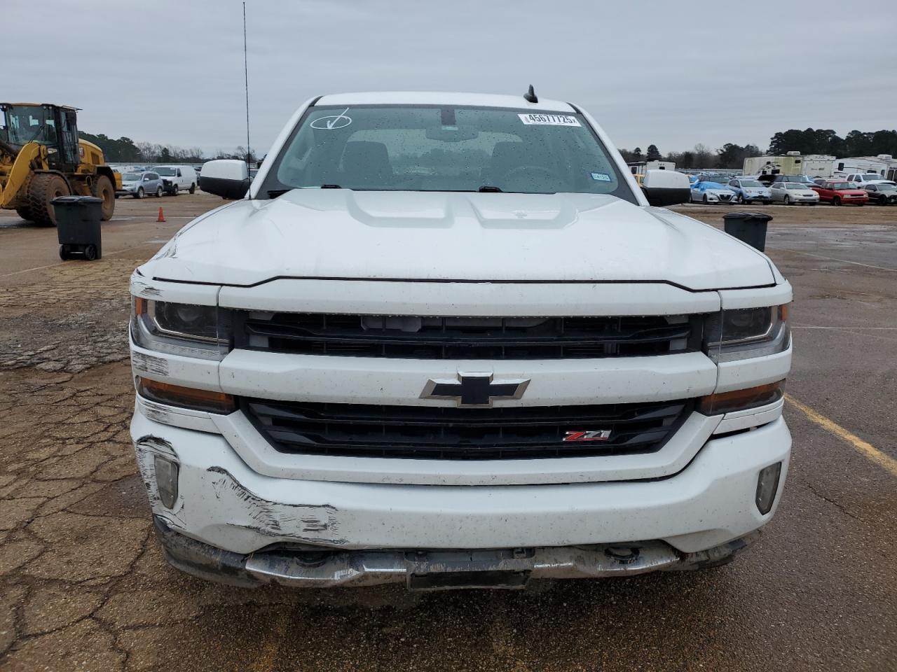 2017 CHEVROLET SILVERADO - Image 5