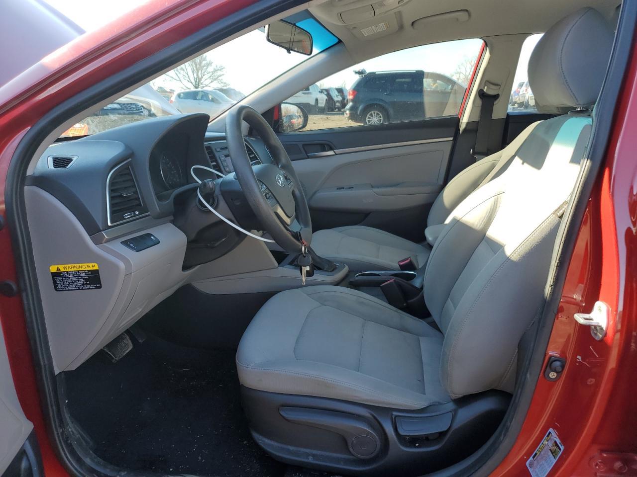 2017 HYUNDAI ELANTRA SE - Фото 7