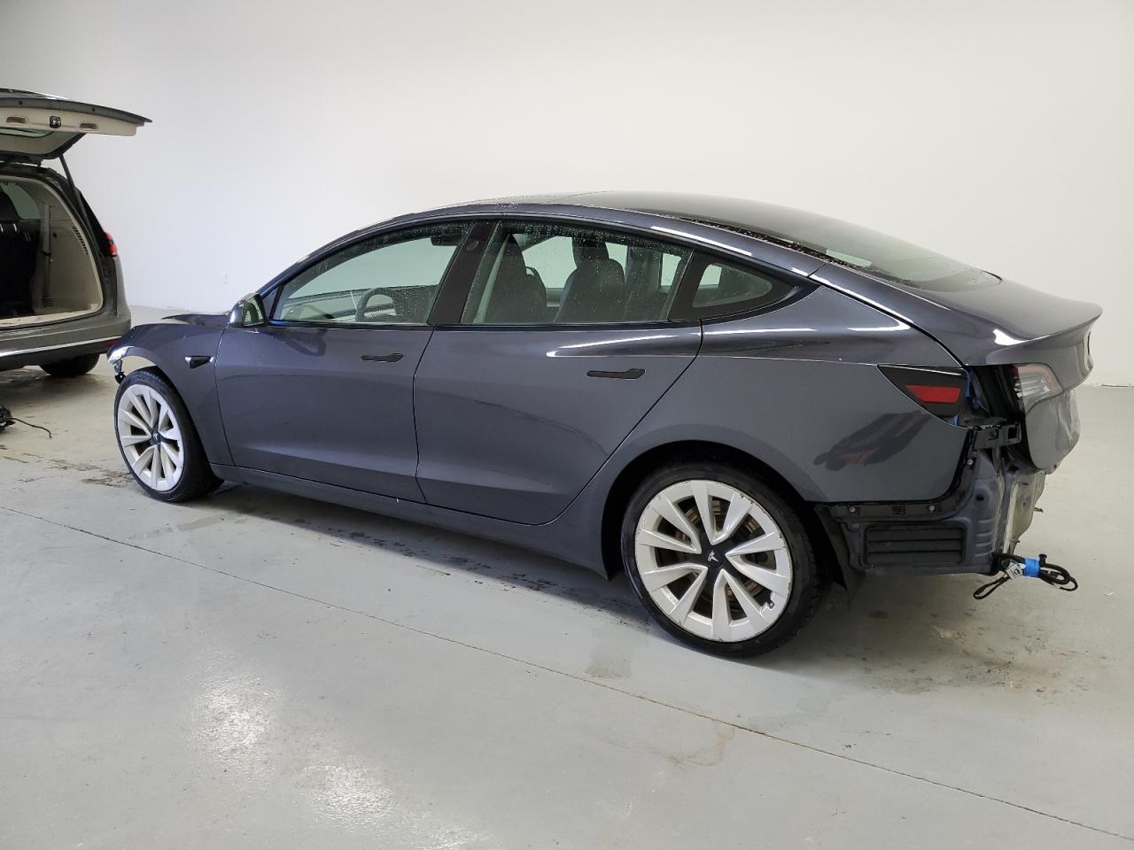 2022 TESLA MODEL 3 - Image 2
