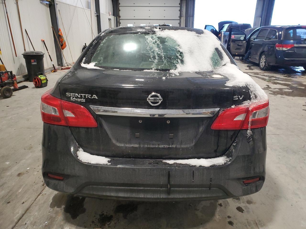2017 NISSAN SENTRA S - Фото 6
