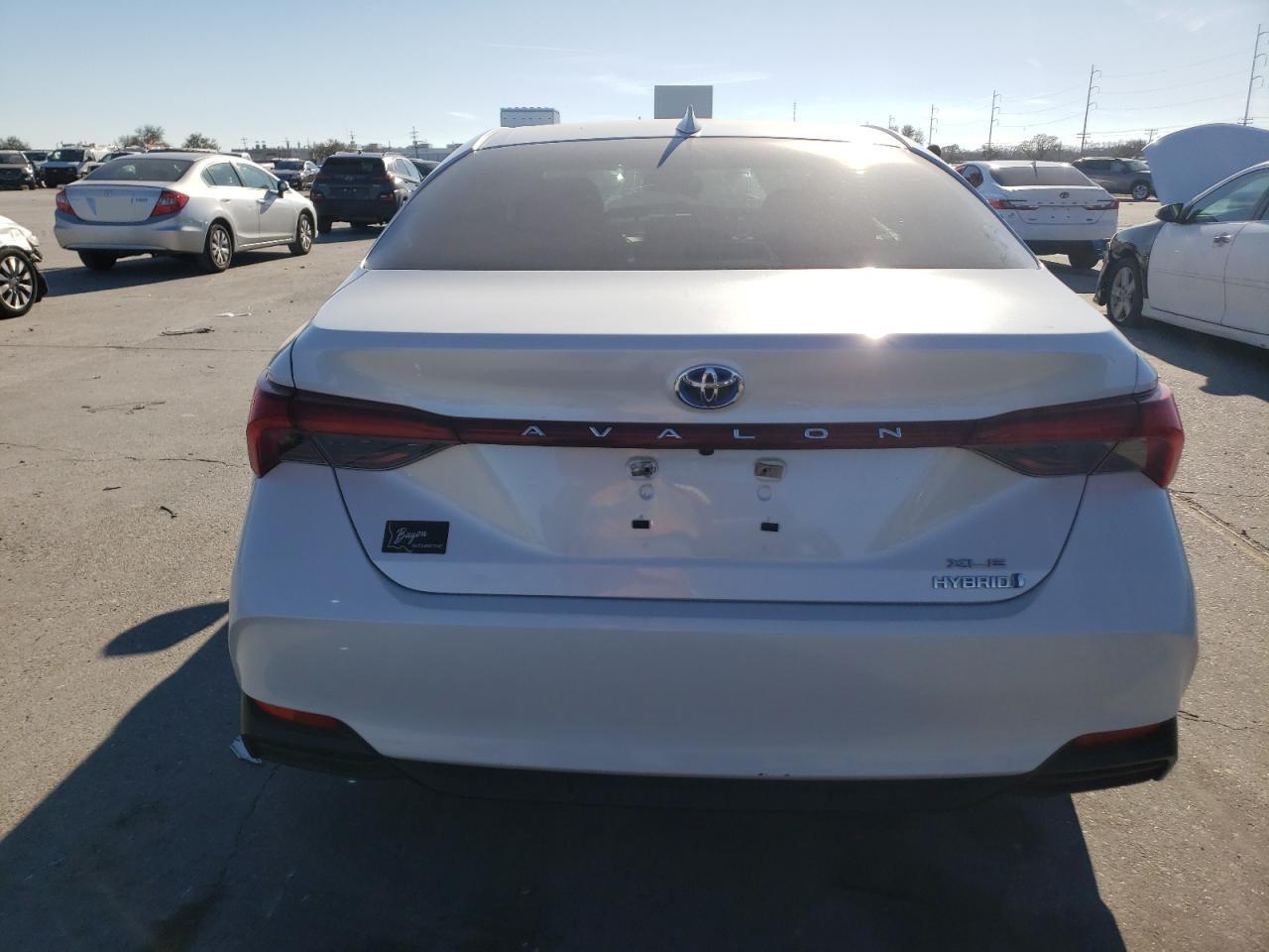 2022 TOYOTA AVALON XLE - Image 6