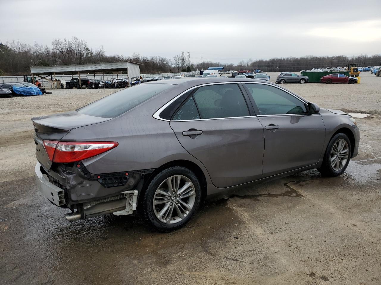 2016 TOYOTA CAMRY LE - Фото 3