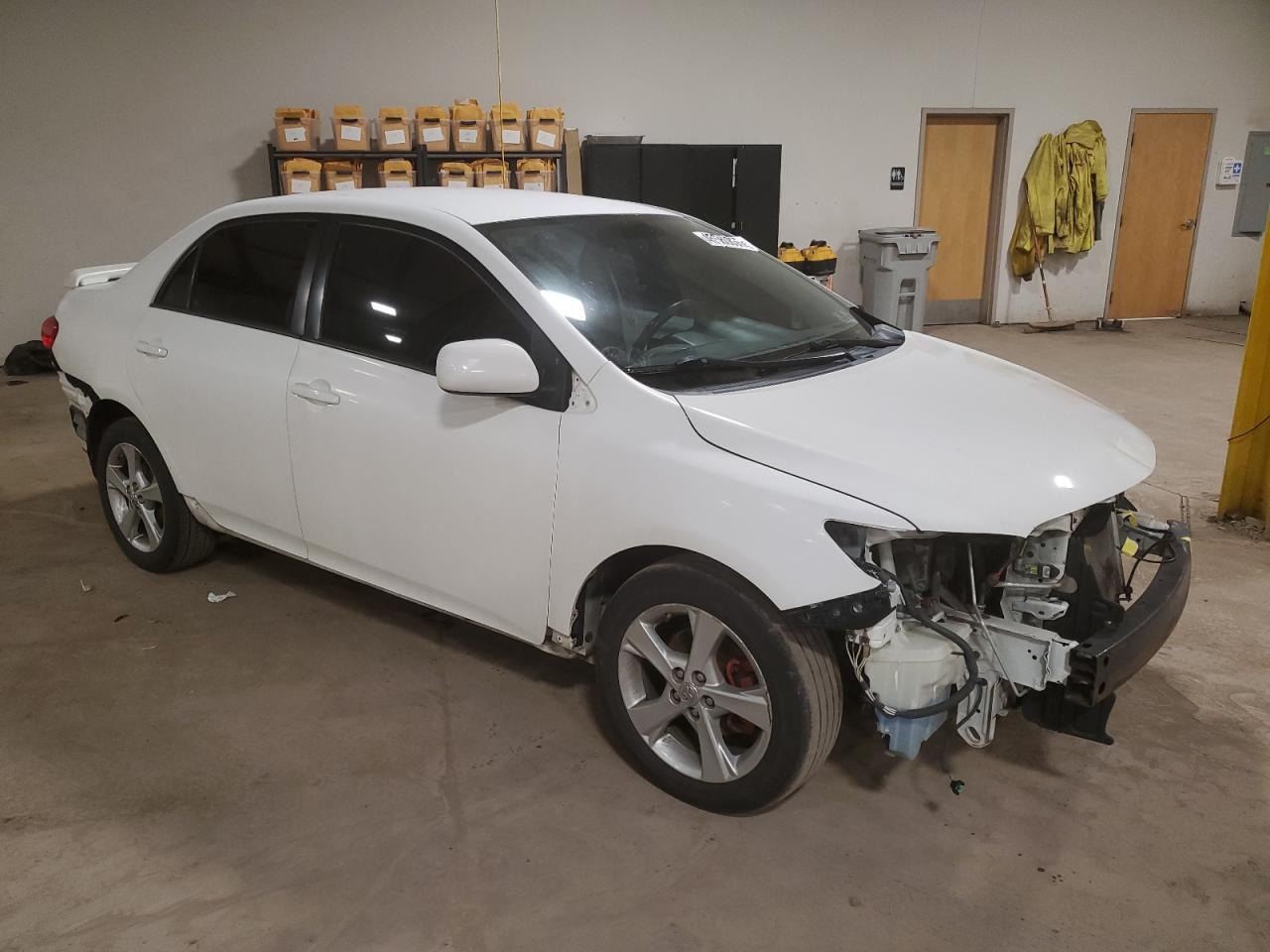 2013 TOYOTA COROLLA BA - Фото 4