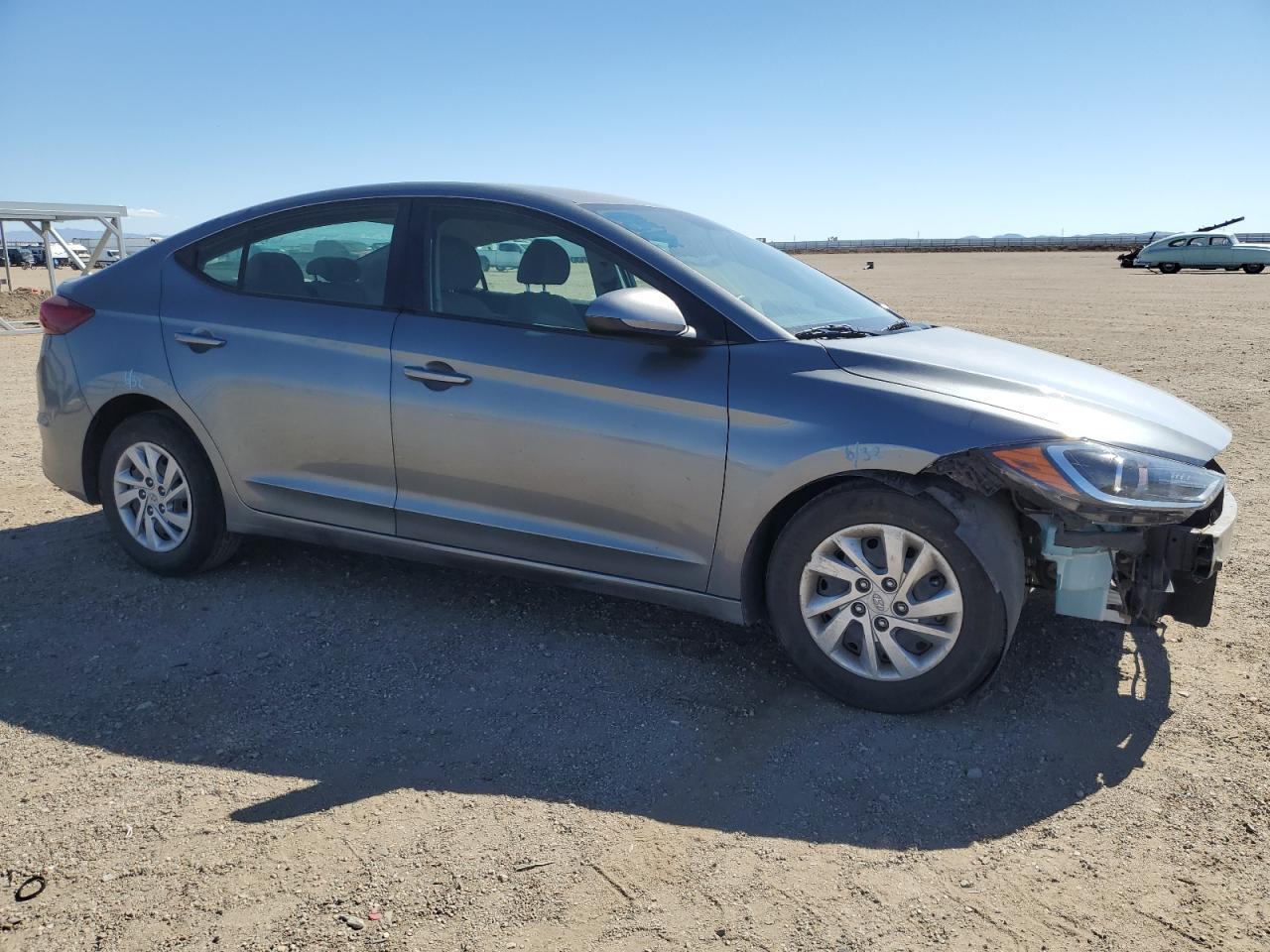 2018 HYUNDAI ELANTRA SE - Фото 4