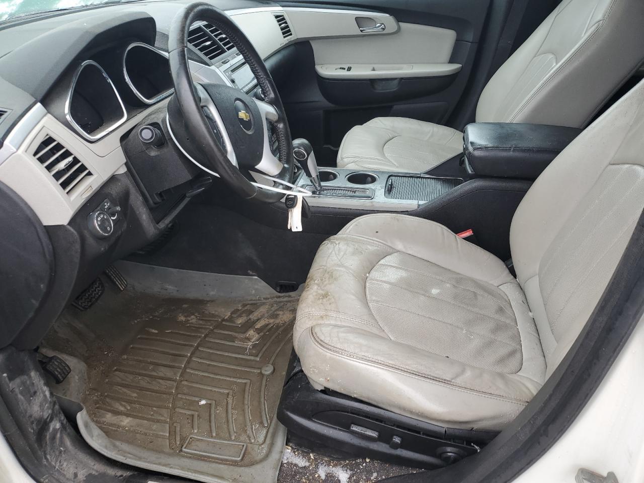 2012 CHEVROLET TRAVERSE L - Фото 7