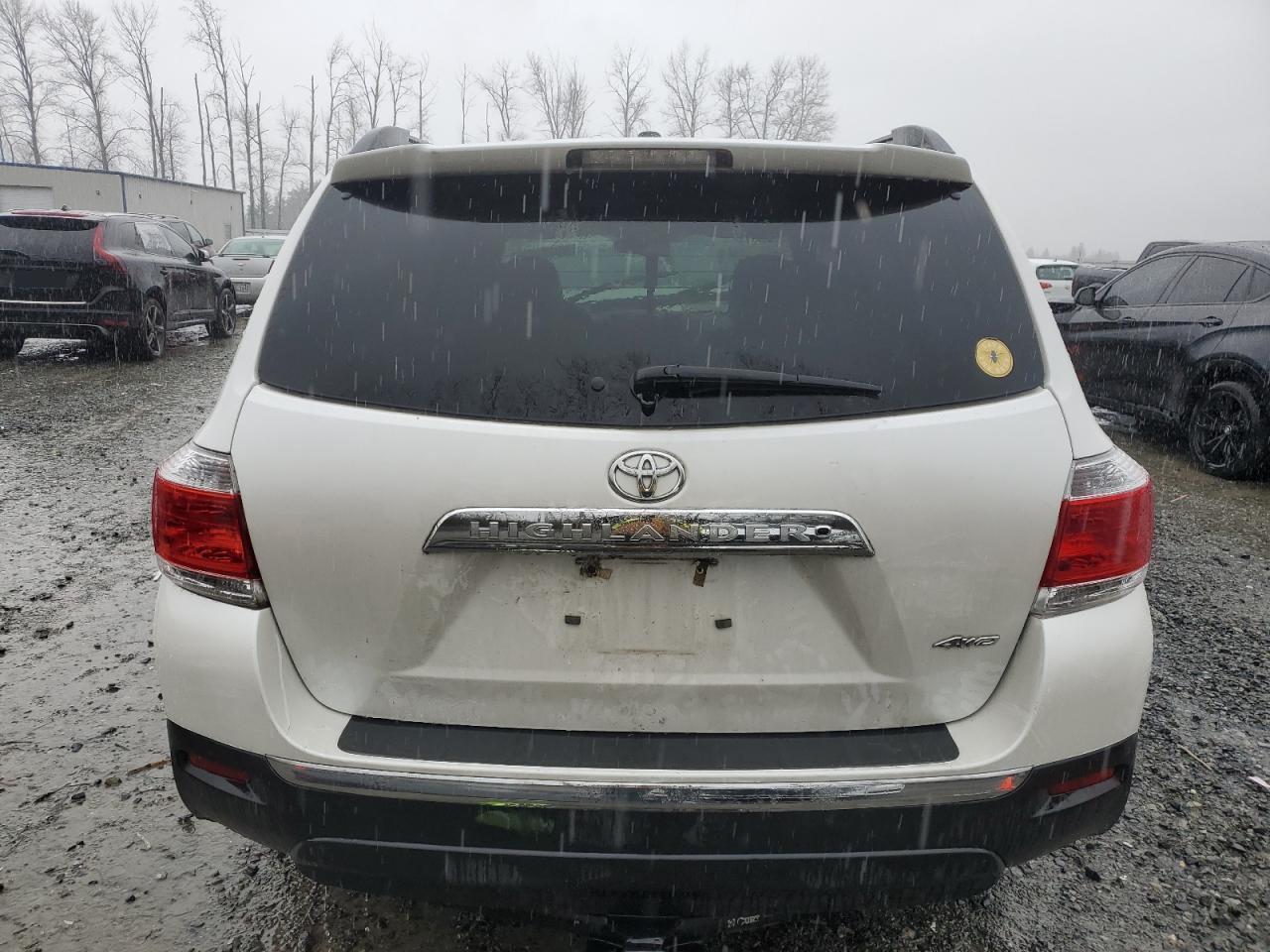 2012 TOYOTA HIGHLANDER - Image 6