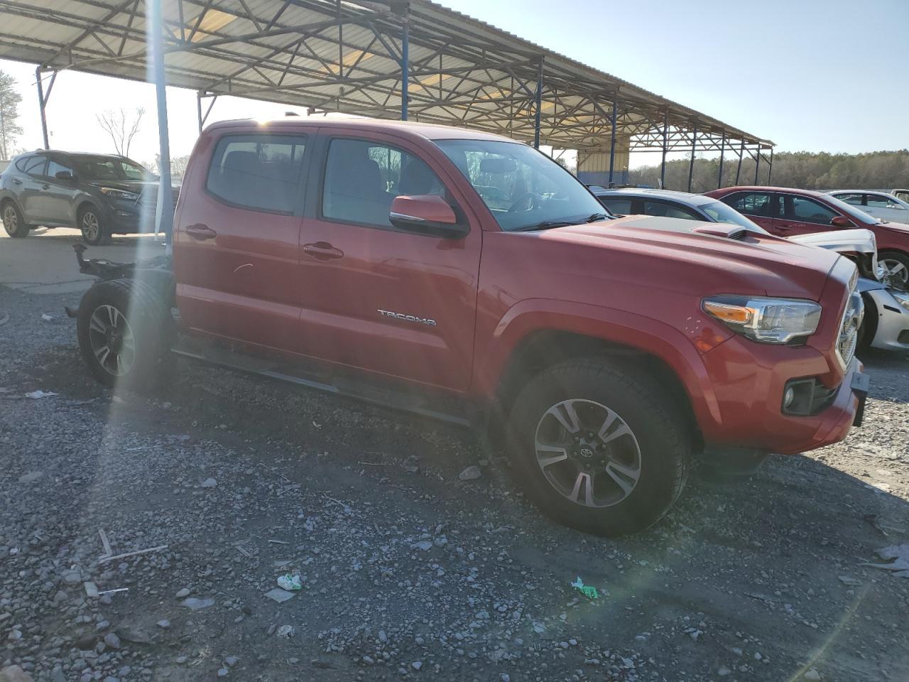 2017 TOYOTA TACOMA DOU - Фото 4