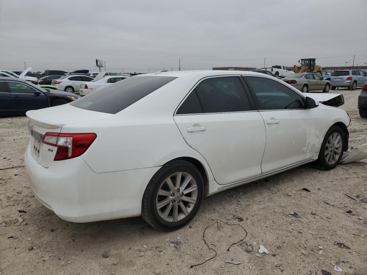 2012 TOYOTA CAMRY BASE - Фото 3