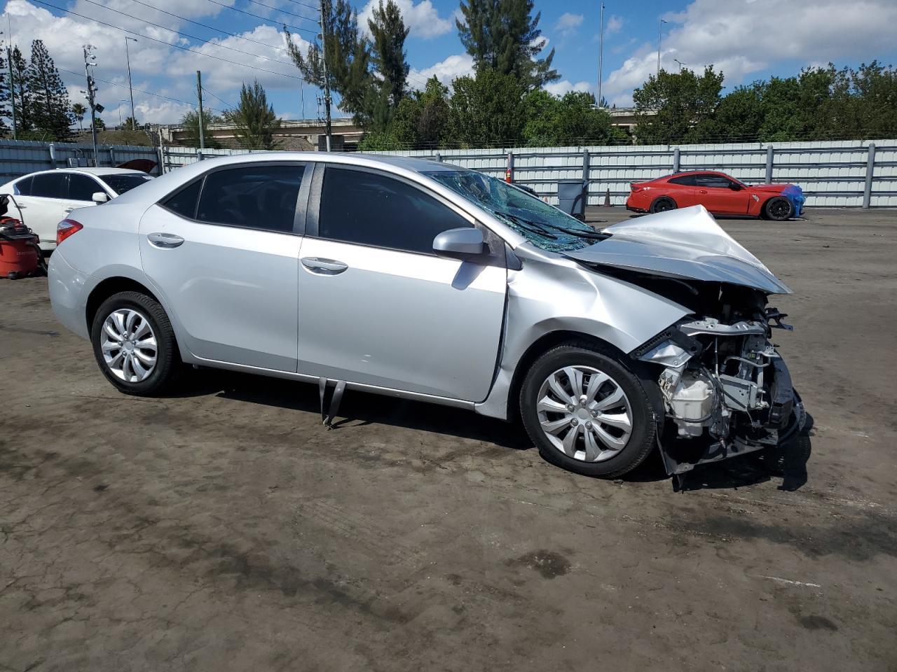 2015 TOYOTA COROLLA L - Image 4