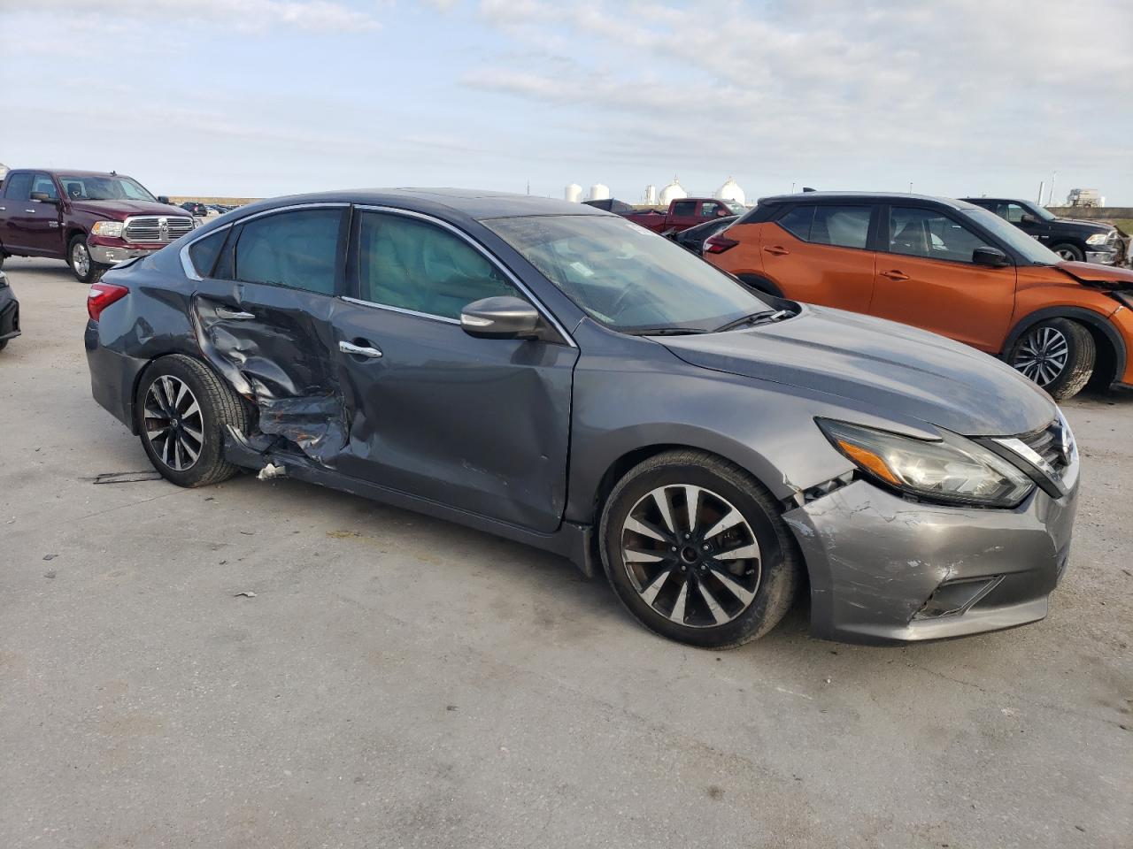 2017 NISSAN ALTIMA 2.5 - Image 4