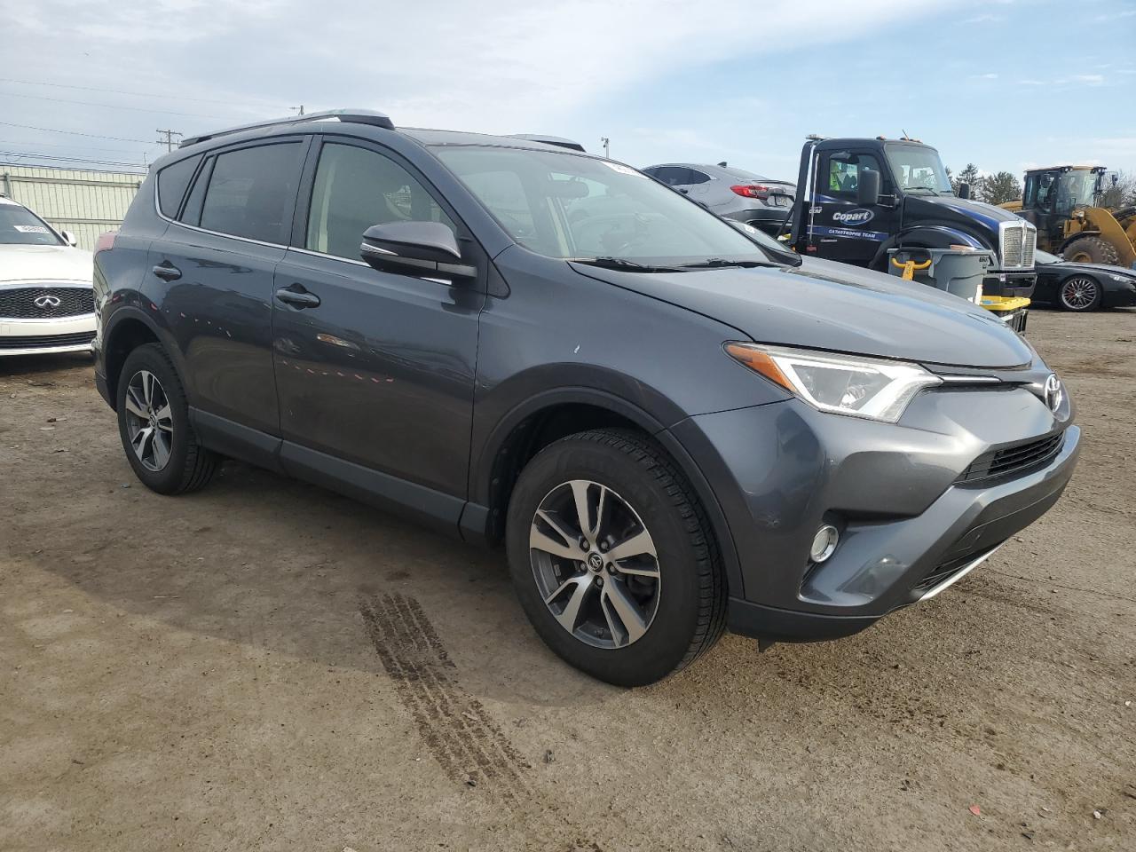 2016 TOYOTA RAV4 XLE - Фото 4