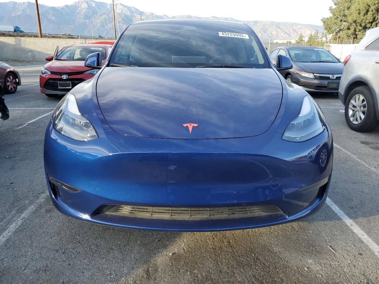 2024 TESLA MODEL Y - Image 5