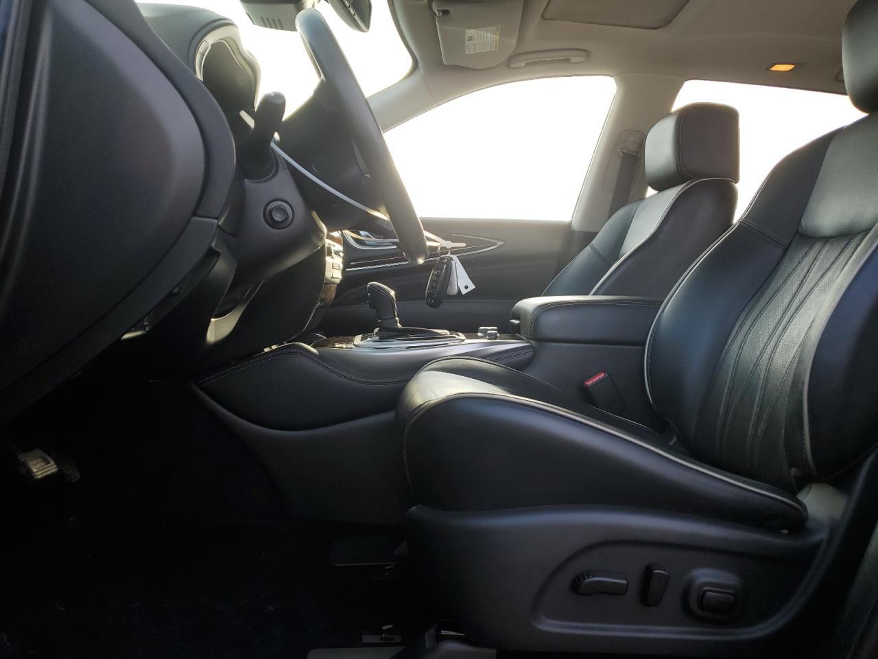 2019 INFINITI QX60 LUXE - Фото 7