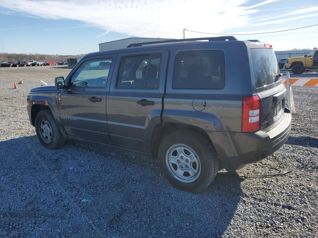 2015 JEEP PATRIOT SP - Image 2