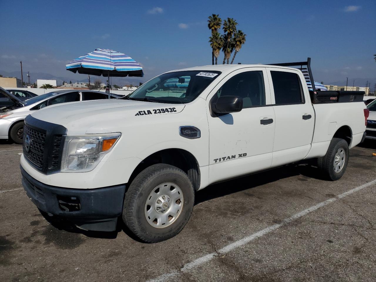 2017 NISSAN TITAN XD S