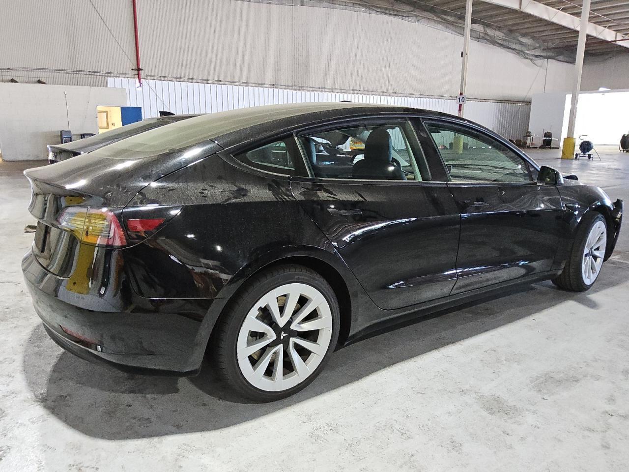 2022 TESLA MODEL 3 - Image 3