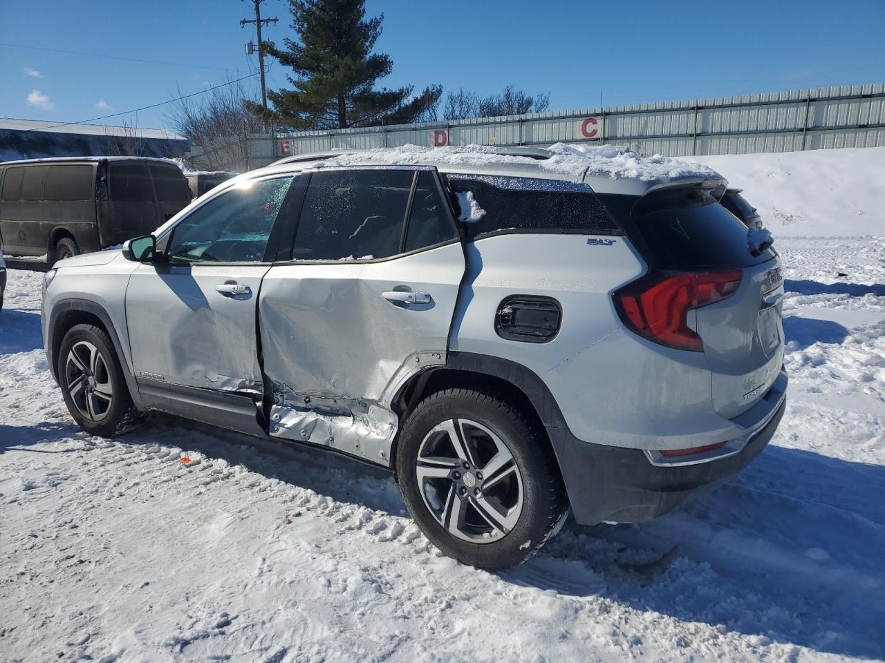 2019 GMC TERRAIN SL - Фото 2