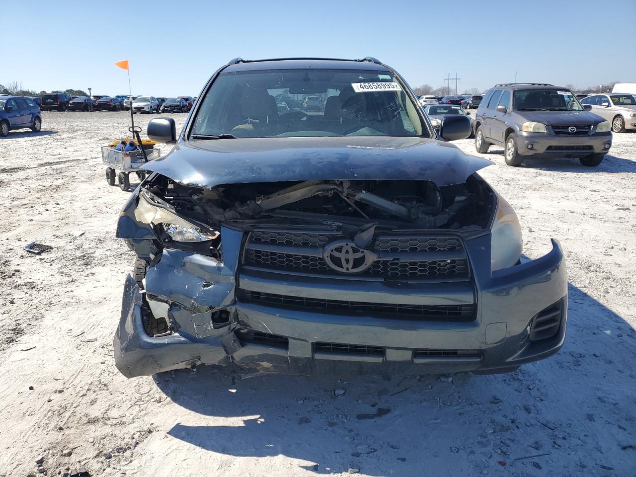 2011 TOYOTA RAV4 - Фото 5
