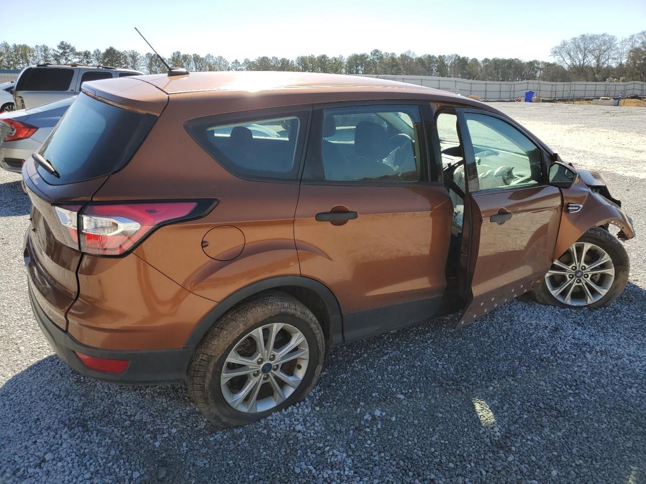2017 FORD ESCAPE S - Image 3