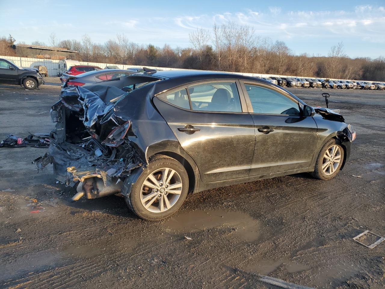 2018 HYUNDAI ELANTRA SE - Image 3
