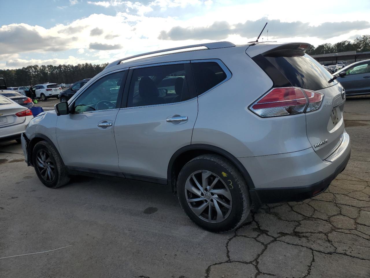 2015 NISSAN ROGUE S - Image 2