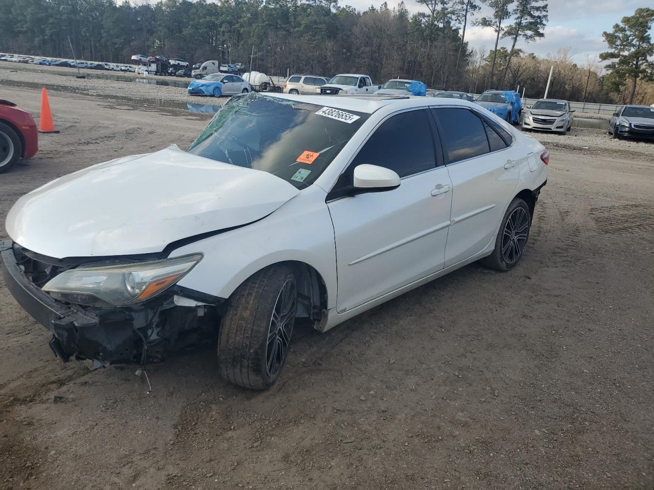 2016 TOYOTA CAMRY LE