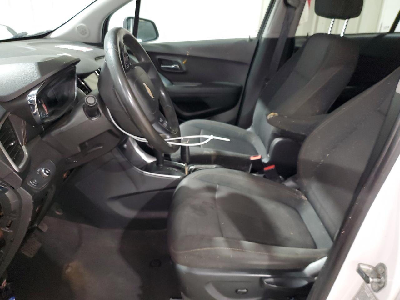 2018 CHEVROLET TRAX 1LT - Image 7