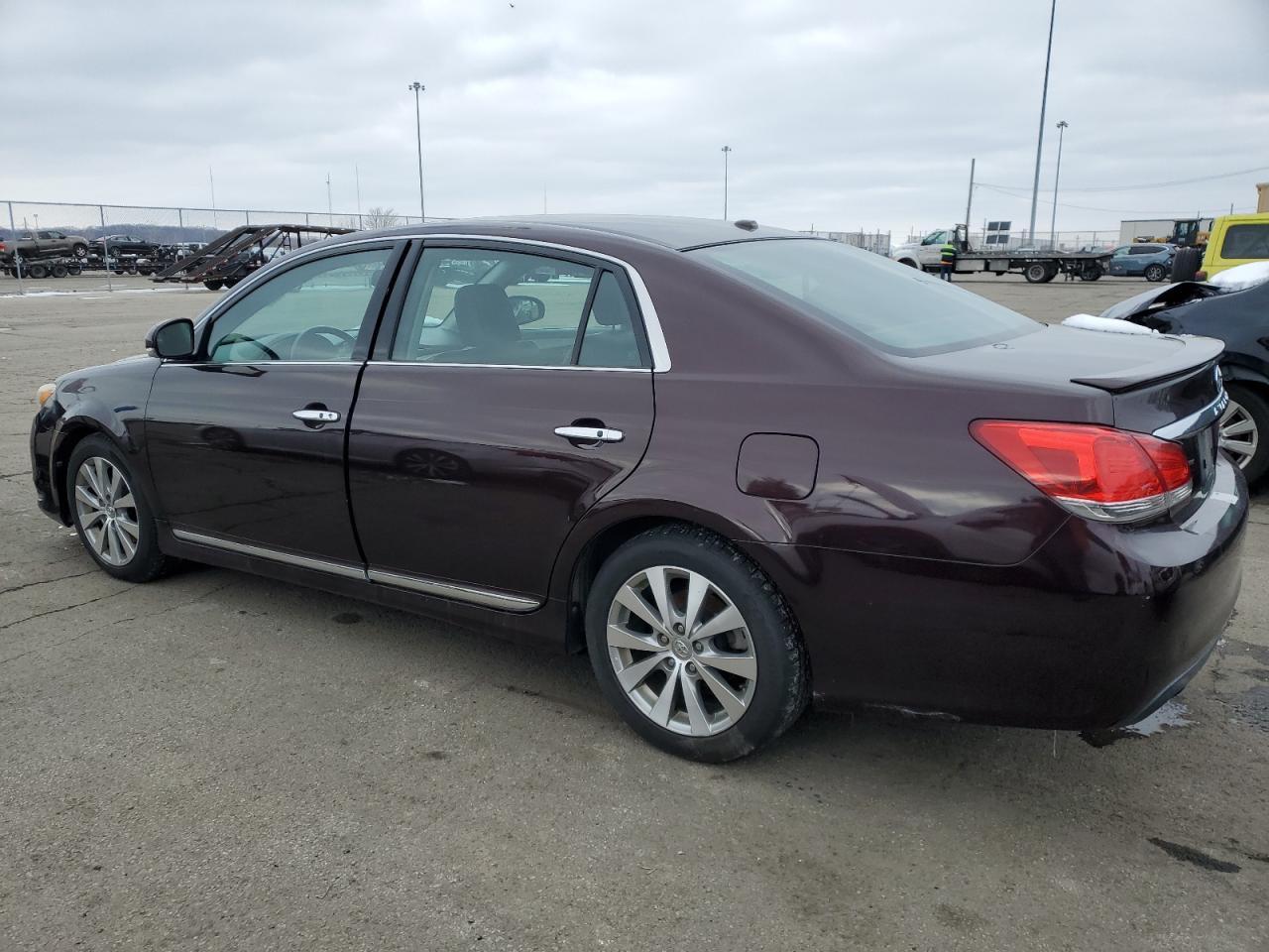 2011 TOYOTA AVALON BAS - Фото 2