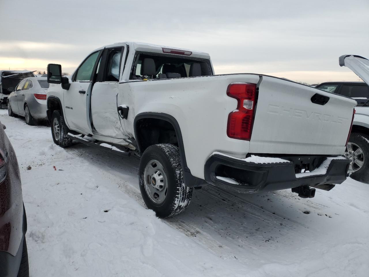 2021 CHEVROLET SILVERADO - Фото 2