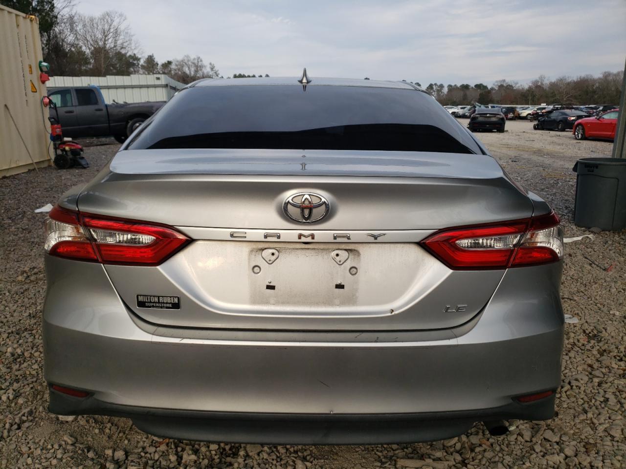 2018 TOYOTA CAMRY L - Фото 6