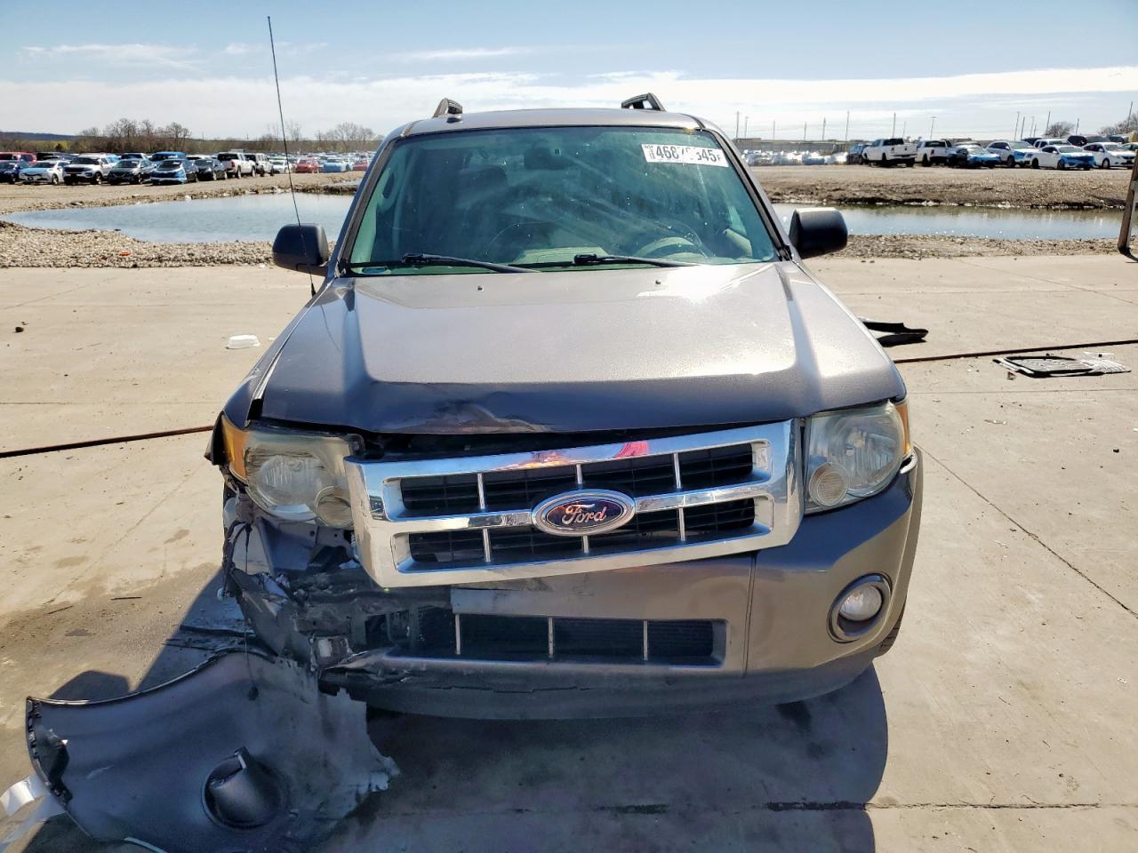 2010 FORD ESCAPE XLT - Image 5