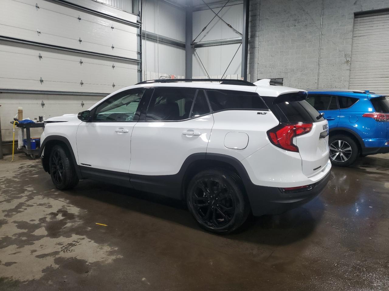 2021 GMC TERRAIN SL - Фото 2