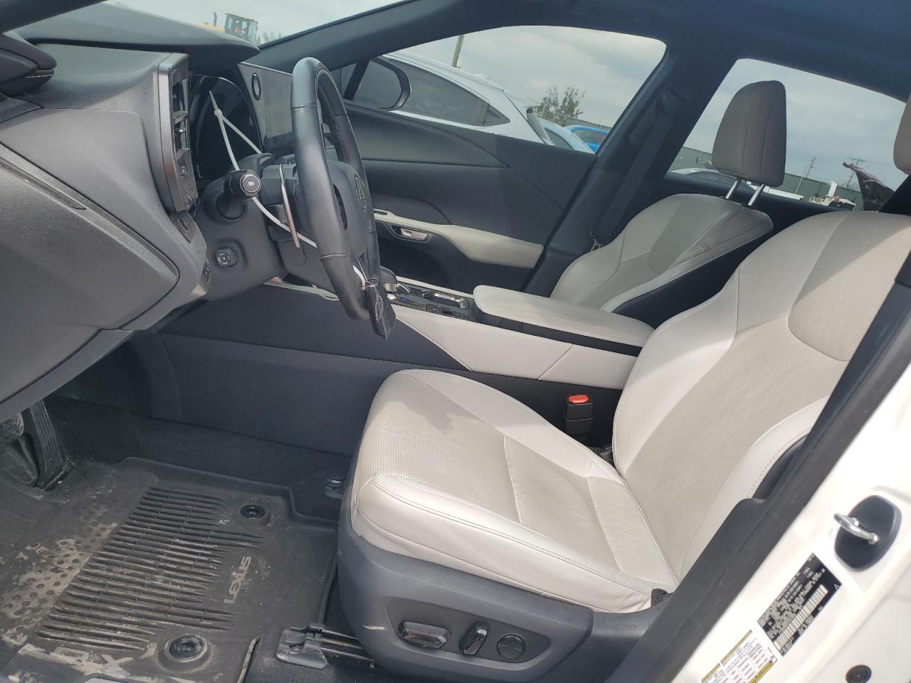 2023 LEXUS RX 350 BAS - Image 7