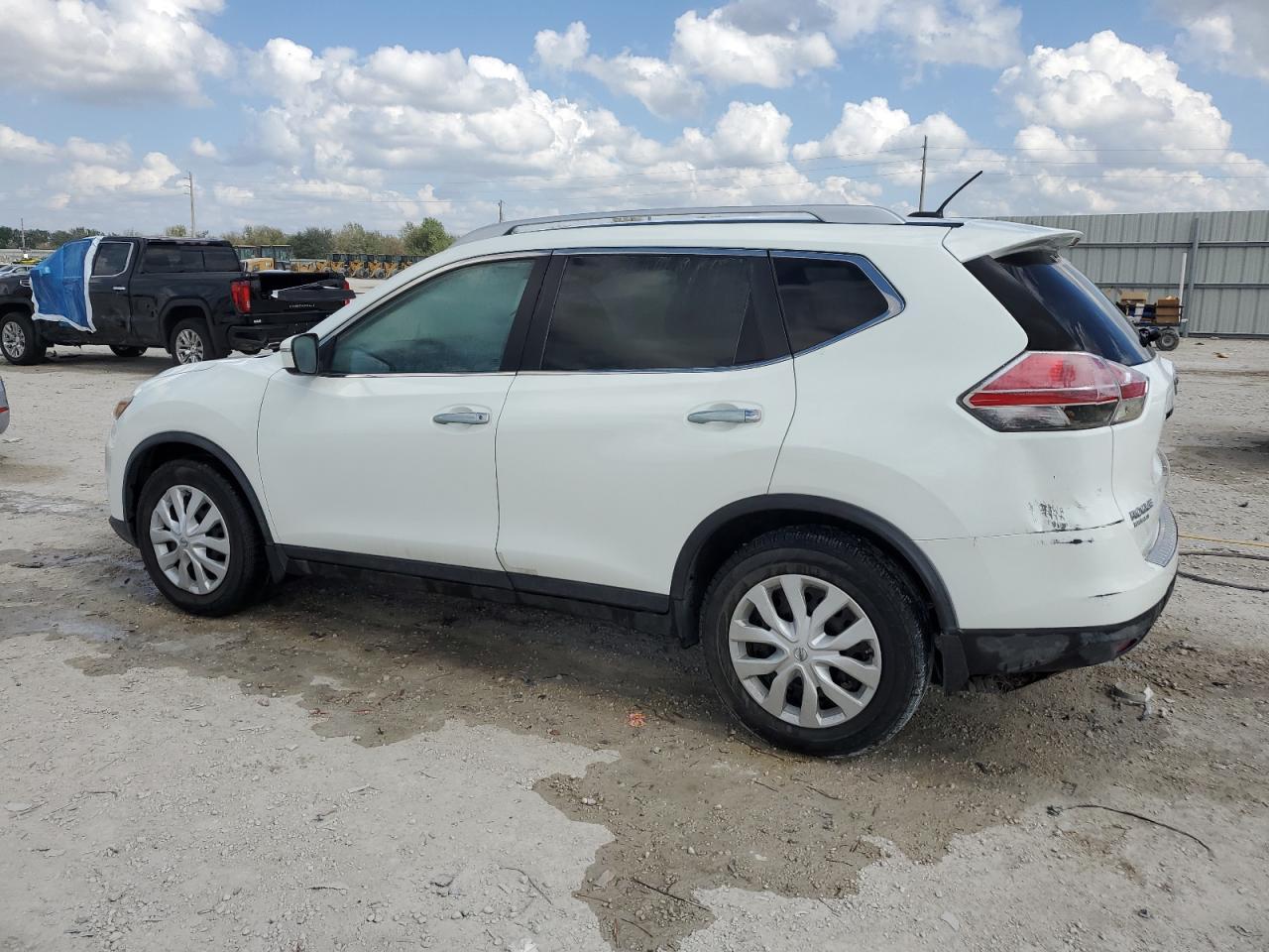 2016 NISSAN ROGUE S - Фото 2